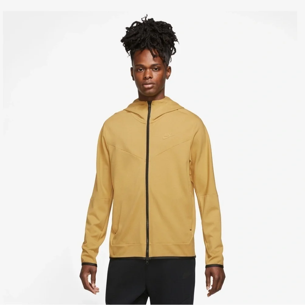 Nike Tech Full-Zip Lightweight Hooded Knit Jacket-Golden Yellow-Men XL